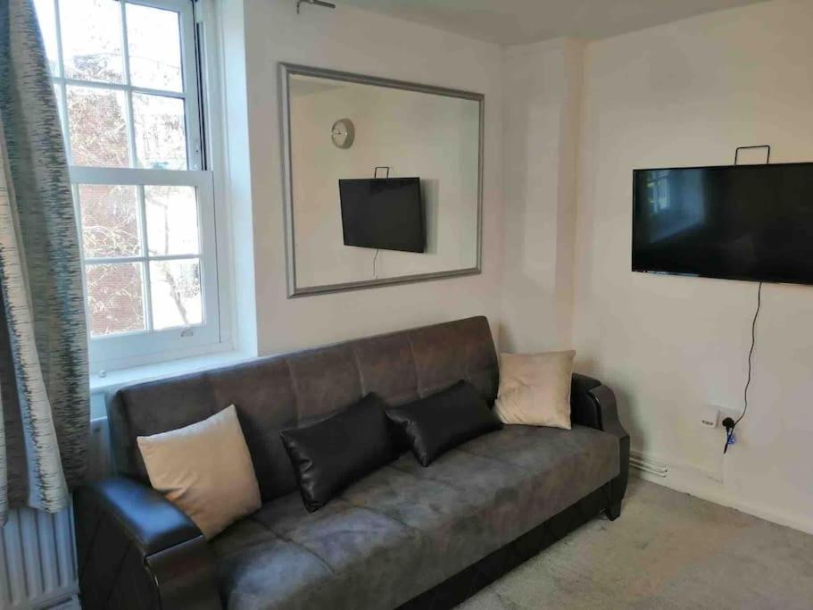 Апартаменты Entire Flat In Kings Cross Лондон Экстерьер фото